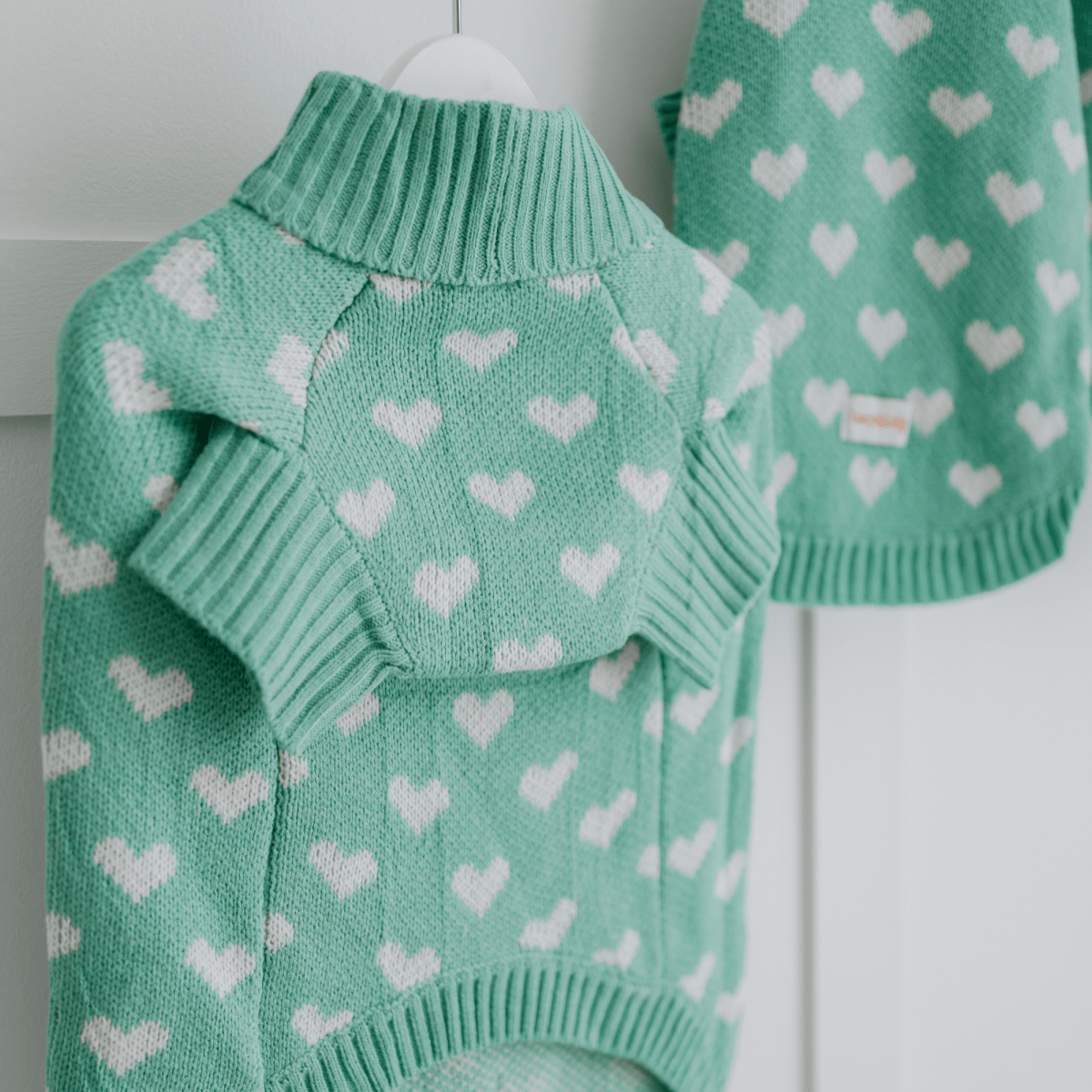 Teal Heart Knitted Dog Jumper or Cat Jumper - All Profits to the Dog's Trust - Lucy and Lola Shop